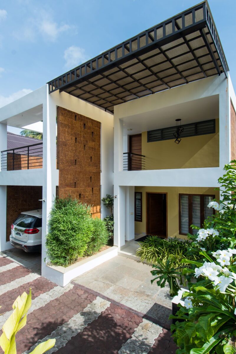 Mr Babu Residence | Mirror Window Architects | Thrissur – Interiorlover ...