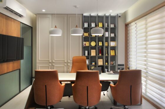 V.B. Invest Office | IKS Architects | Gaurav Akbari Architects | Rajkot ...