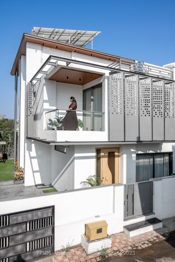The Folding Planes | Palak Shah Design Studio | Ahmedabad ...